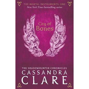 The Mortal Instruments 1: City of Bones - Clareová Cassandra
